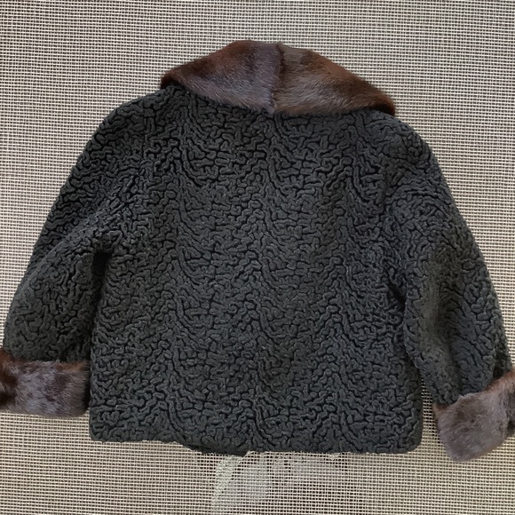 Host Pick 🎉⭐️ Vintage Persian Lamb and Mink Jacket ⭐️🎉 - Picture 8 of 16